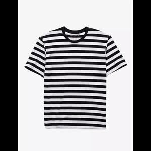 Hot Topic BW STRIPE TEE